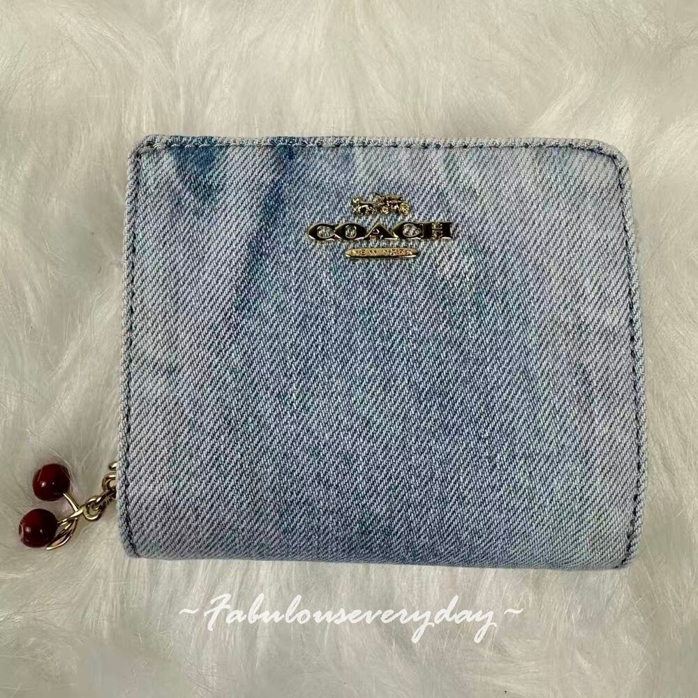 Coach Snap Wallet in Loved Denim with Cherry Charm Gold/Light Indigo CEC35 NWT